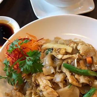 Green Thunder Noodles