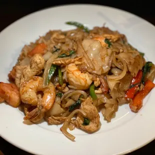 The star of the day....Drunken Noodles