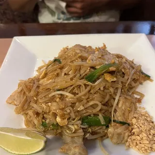 S-5. Pad Thai Chicken Lunch