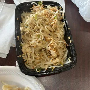 Pad Thai with Chicken at Bangkok 96