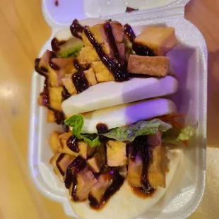 Bao buns with tofu
