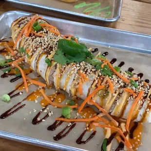 Pad Thai Roll and Spicy Crab Rangoon