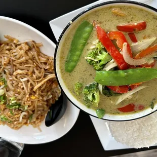 Pad Thai, Green Curry