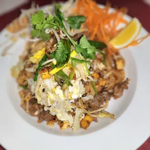 Pad Thai Noodle with Crab meat and Beef