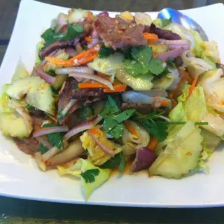 18. Spicy Beef Salad