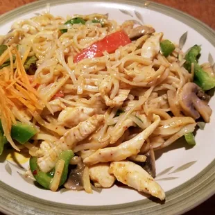 Green Curry Noodle w/ chicken
