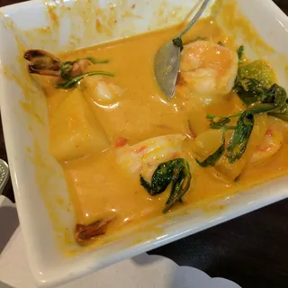 Pineapple Shrimp Curry