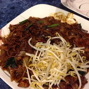 Pad se ew with beef