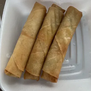 Ordered egg rolls but got spring rolls