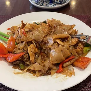 Pad Kee Mao Lunch Special