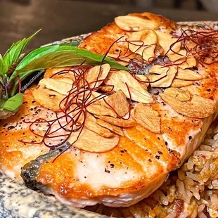 Salmon in Stone Pot PC: IG @sonofdimsum