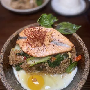 Salmon Stone Pot - Follow @bzeaters on IG for more recs!