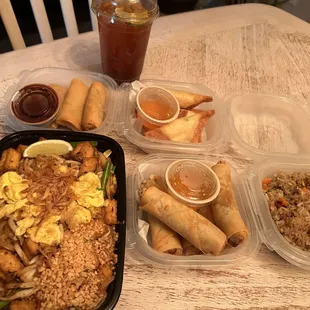 I ordered the Pad Thai, fried rice, spring rolls, crab rangoon and last but definitely not least the DELICIOUS famous Thai lemon tea!