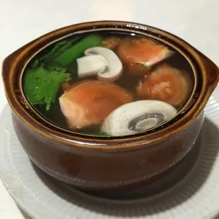 Tom Yum, cilantro mushrooms tomatoes green onion clear sour soup