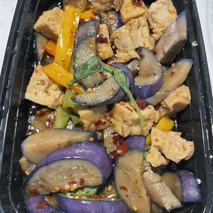 Basil Eggplant (with tofu)