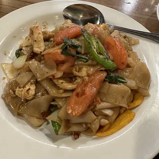 Drunken Noodle