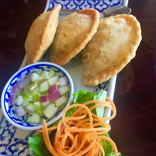 3 Bangkok Curry Puff Appetizer
