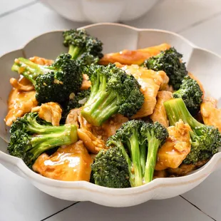 a bowl of broccoli and chicken