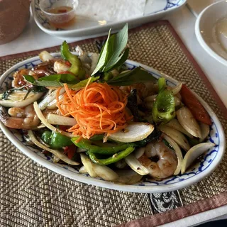 Seafood Hot Basil Fried Rice