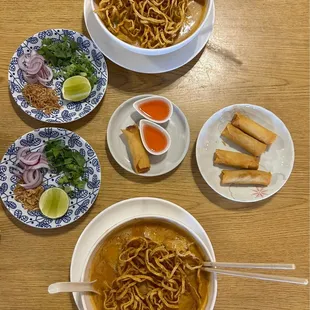 Koa n7. kao soi (noodles in curry) a7. crispy vegetable spring rolls (6)