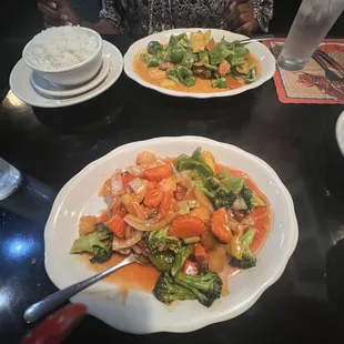 Red snapper with sweet and sour and red snapper with curry sauce