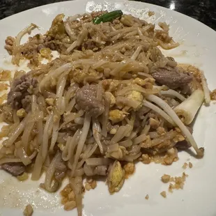 Pad Thai with beef