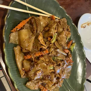 51. Pad See Ew Pork spicy 4
