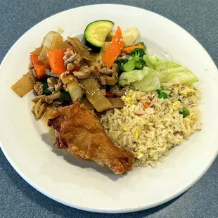Buffet Plate with Fried Chicken Wing, Pad Grapow Chicken, Stir Fried Veggies &amp; Fried RIce