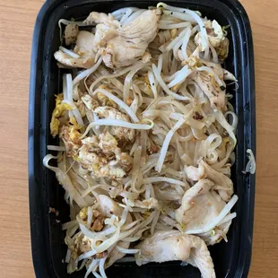 3/31/22 chicken pad thai