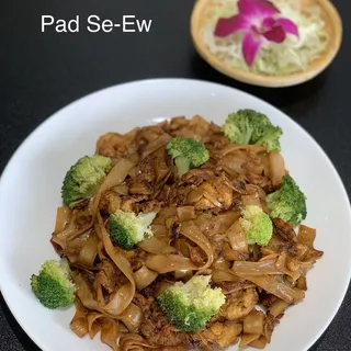 Pad Se-Ew Noodles