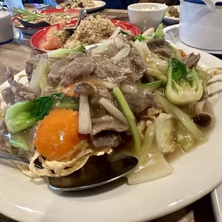 Crispy Noodle with Gravy