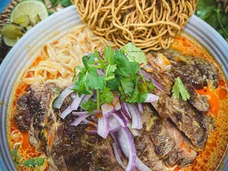 Jumpa Lao Thai Bistro