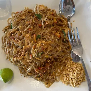 Pad Thai with chicken