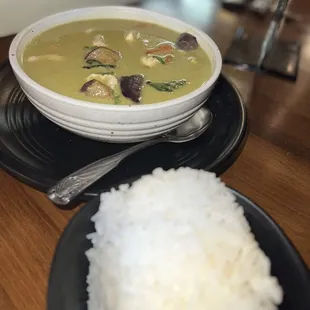 Green curry with chicken