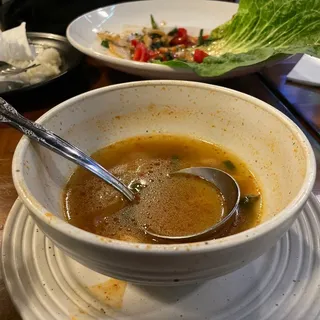 TOM YUM