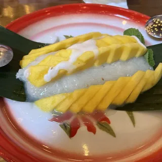 MANGO WITH SWEET STICKY RICE