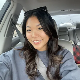 Mandy T.