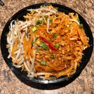 Spicy pork pat Thai