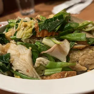 ramen and noodles, food