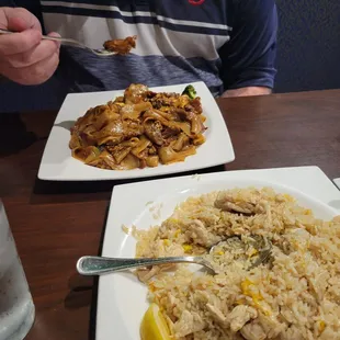 N2 Wide noodles with beef and chicken fried rice