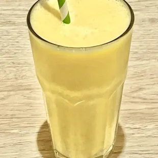 Mango smoothie