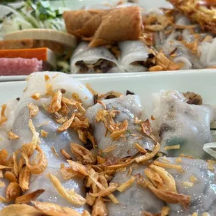 fresh rice rolls