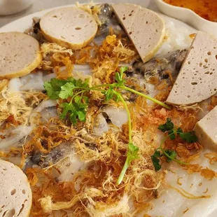 Bánh Cuốn Hoa Hồng Hương