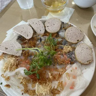 Banh cuon đặt biệt $16