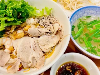 Kasey's Noodle & Grill