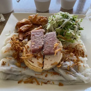 Bánh Cuốn Đặc Biệt