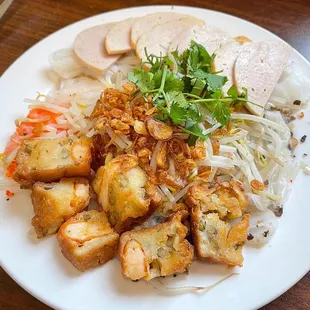 Combination Steamed Rice Rolls (Banh Cuon Specia)