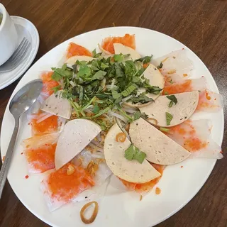 Shrimp Steamed Rice Rolls (Banh Cuon Nhan Tom)