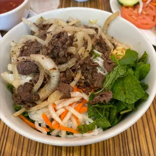 Bun Bo Xao Filet Mignon
