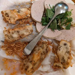 Banh cuon thanh long